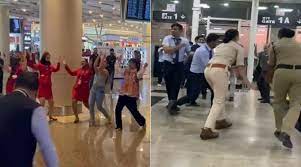 Airport view! Indigo Mandal performed Garba, CISF employees also danced