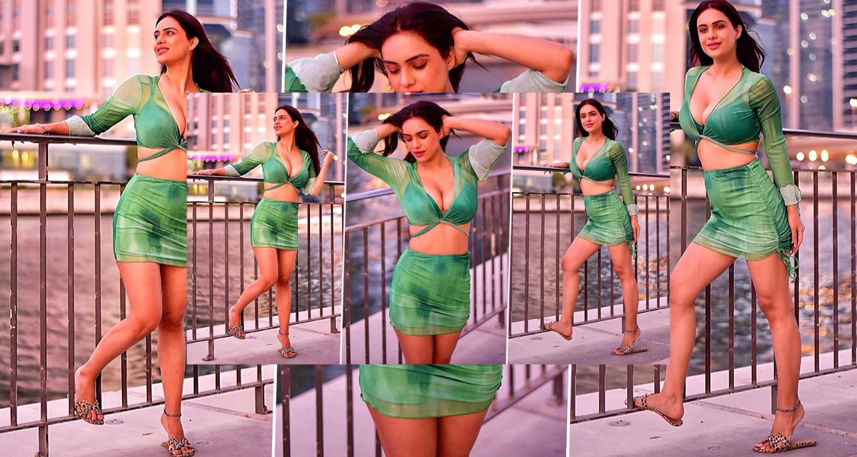 Bhojpuri actress Neha Malik flaunting her beauty in Dubai