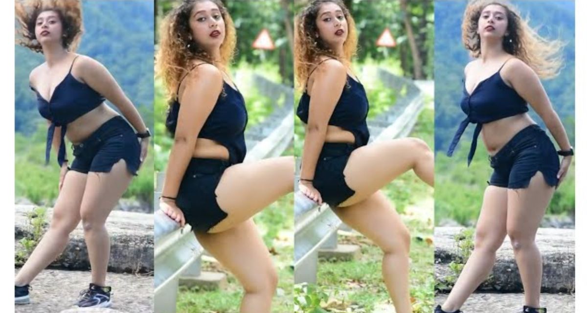 Girl's hot dance video on Bollywood songs went viral